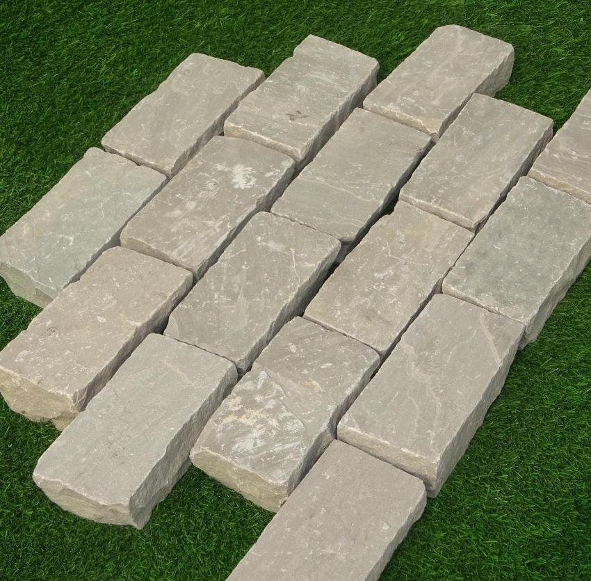 Kandla grey sandstone setts cobbles
