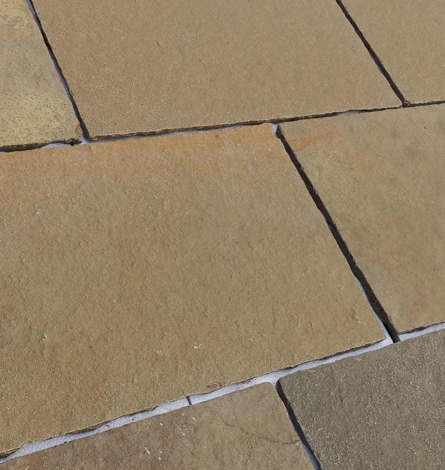 Tandur yellow limestone tumbled paving slabs